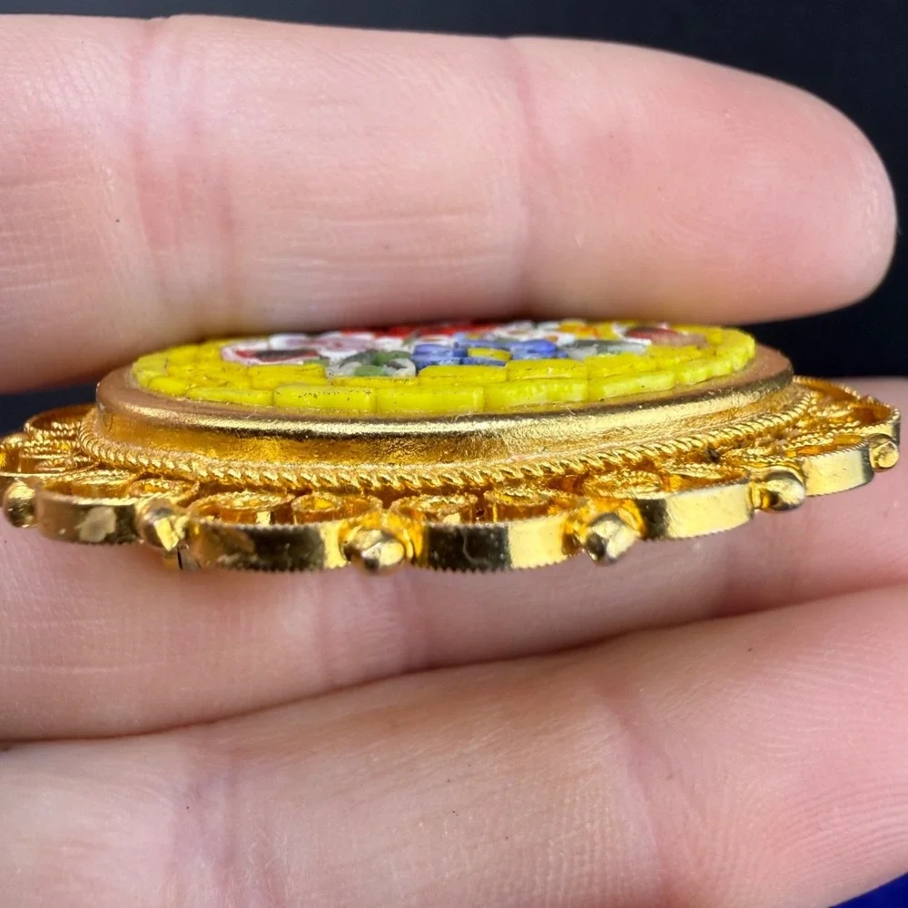 Vintage‎ Micri Mosaic Brooch Gold Tone Yellow Background Stamped Italy